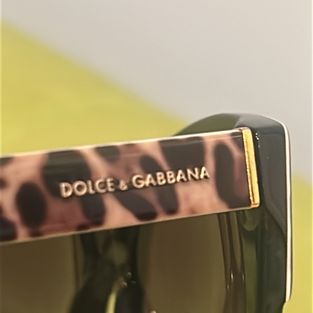 Dolce & Gabbana Leopard Cat Eye Sunnie Frames - Picture 3 of 14
